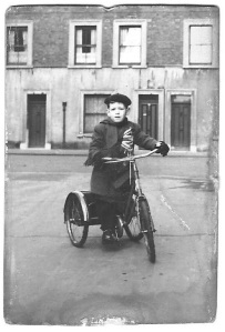 the author age 5 in Silchester Mews 1954.It was demolished in 1966. Nos 71,73 & 75 Walmer Road are in the background. 